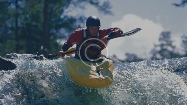 How to Choose Kayaking Equipment?